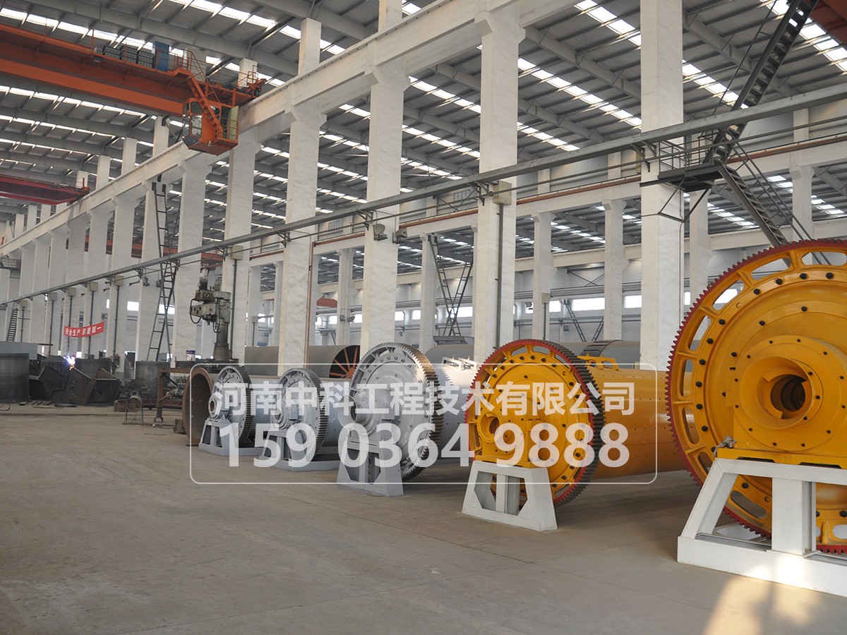 在水泥粉磨中使用輥壓機(jī)有何優(yōu)點(diǎn)？